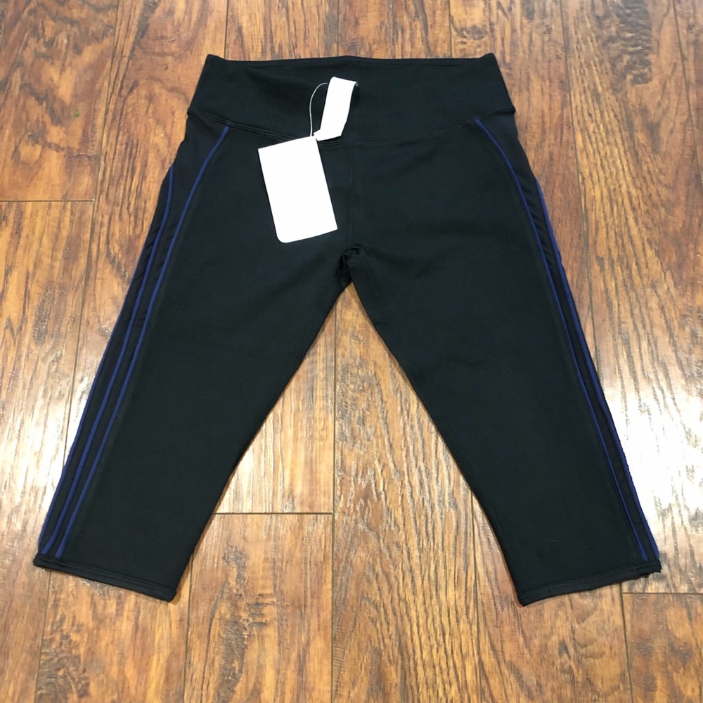 Fabletics leggin black w/ navy blue